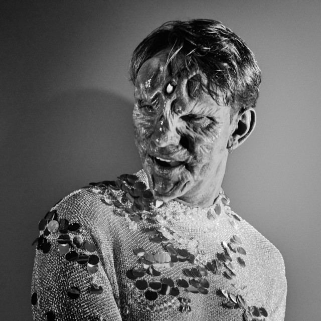 Oliver Sim ft. Jimmy Somerville – Hideous
